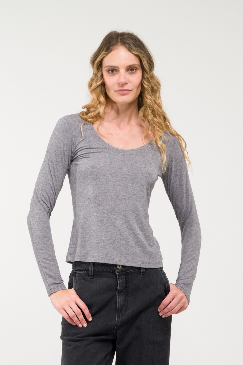 Women's t-shirt with a proportion of wool KONTATTO gray 1