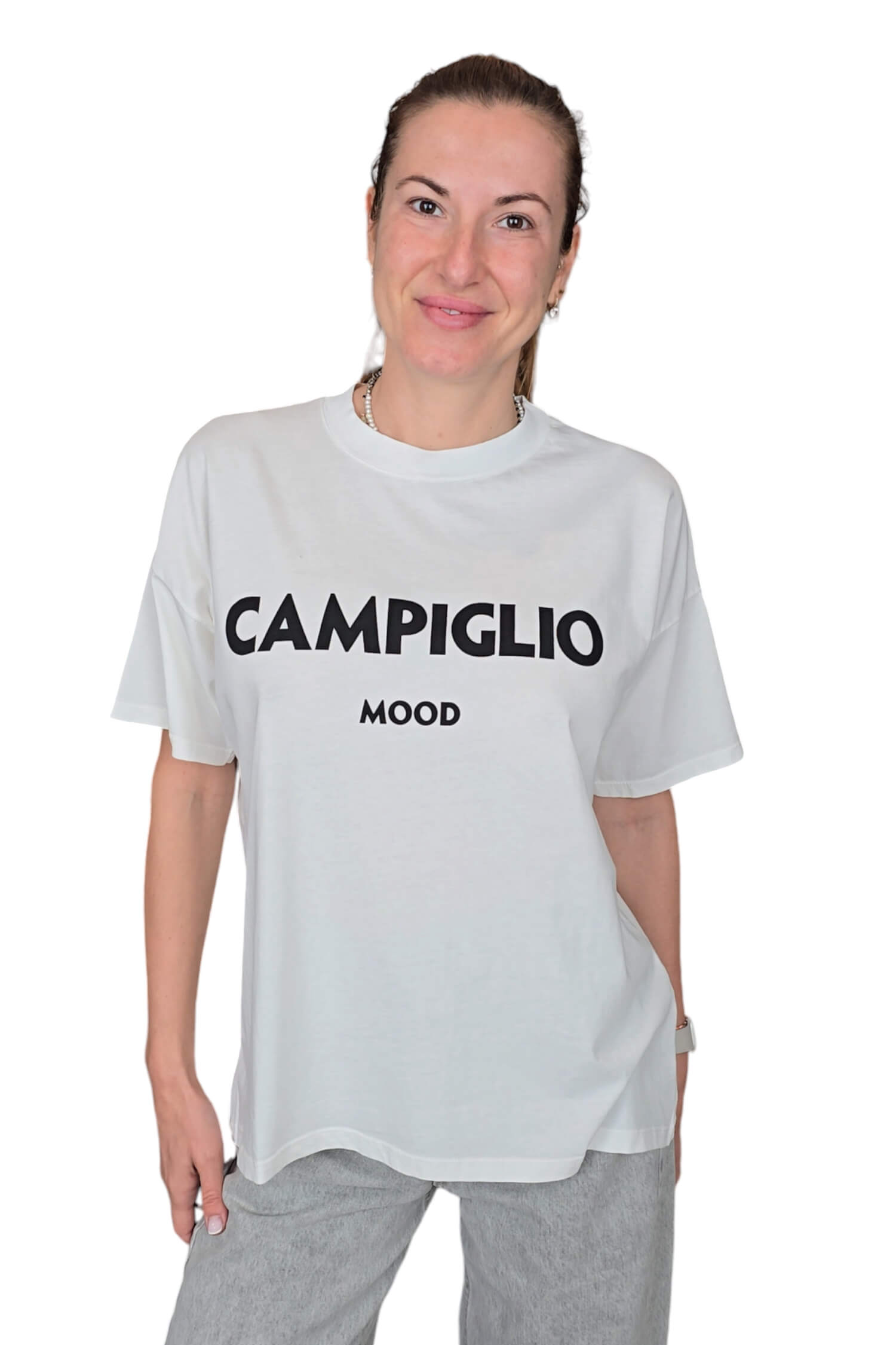 Women's oversize t-shirt with the inscription CAMPIGLIO VICOLO white