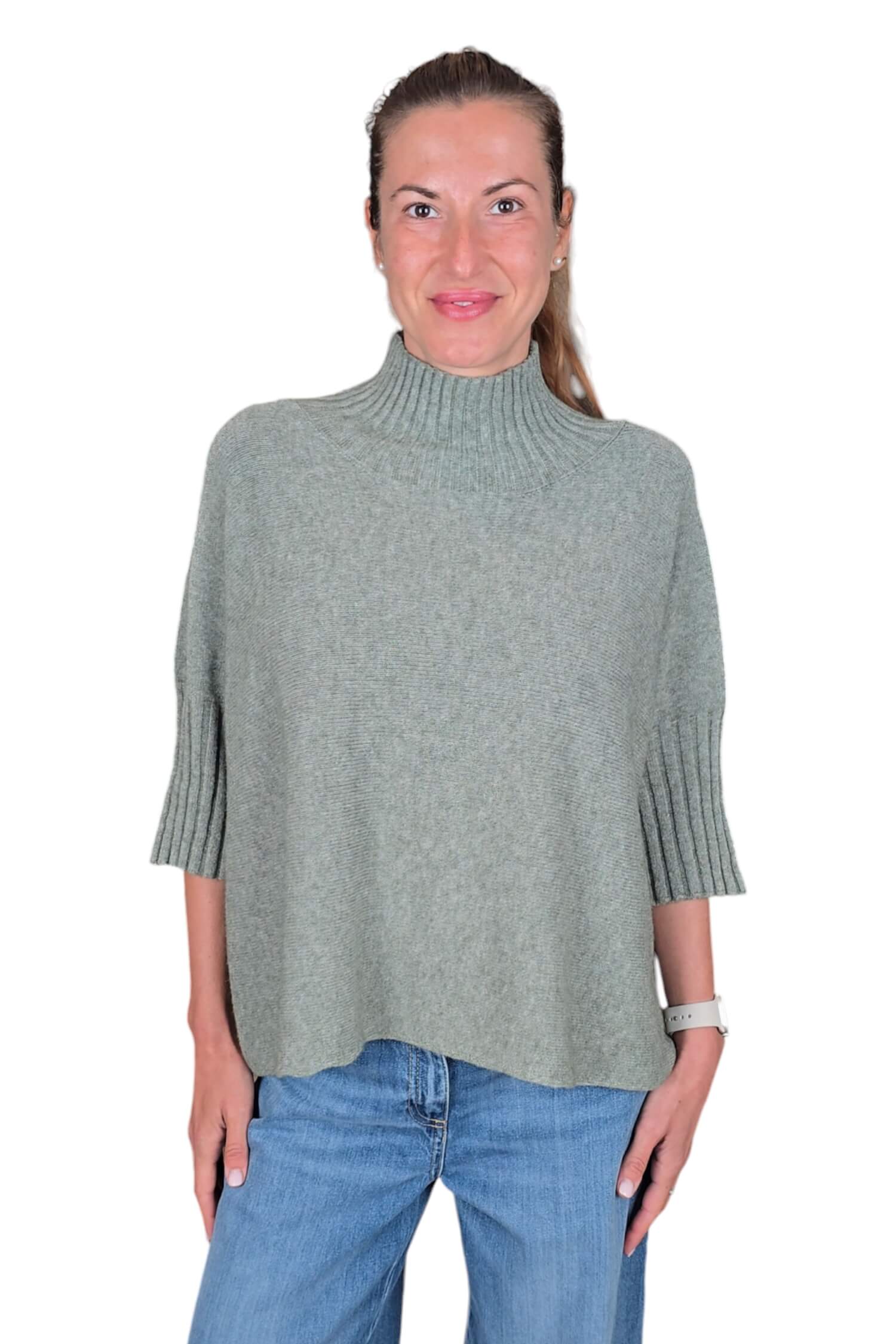 Women's oversize sweater with turtleneck IMPERIAL green