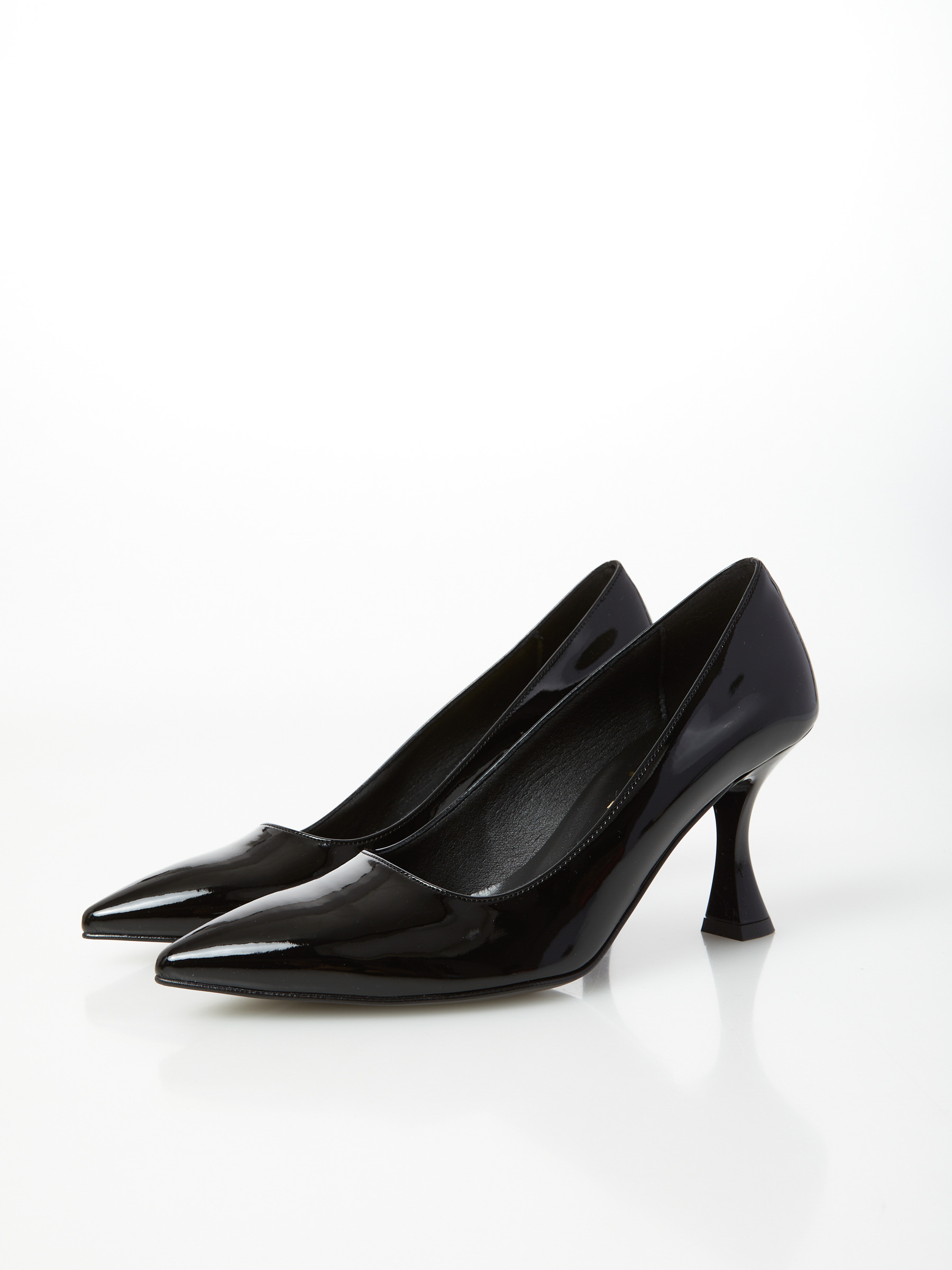 In stock 14.10.2024 Women's shiny pumps OVYE black