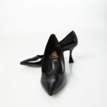 In stock 14.10.2024 Women's shiny pumps OVYE black