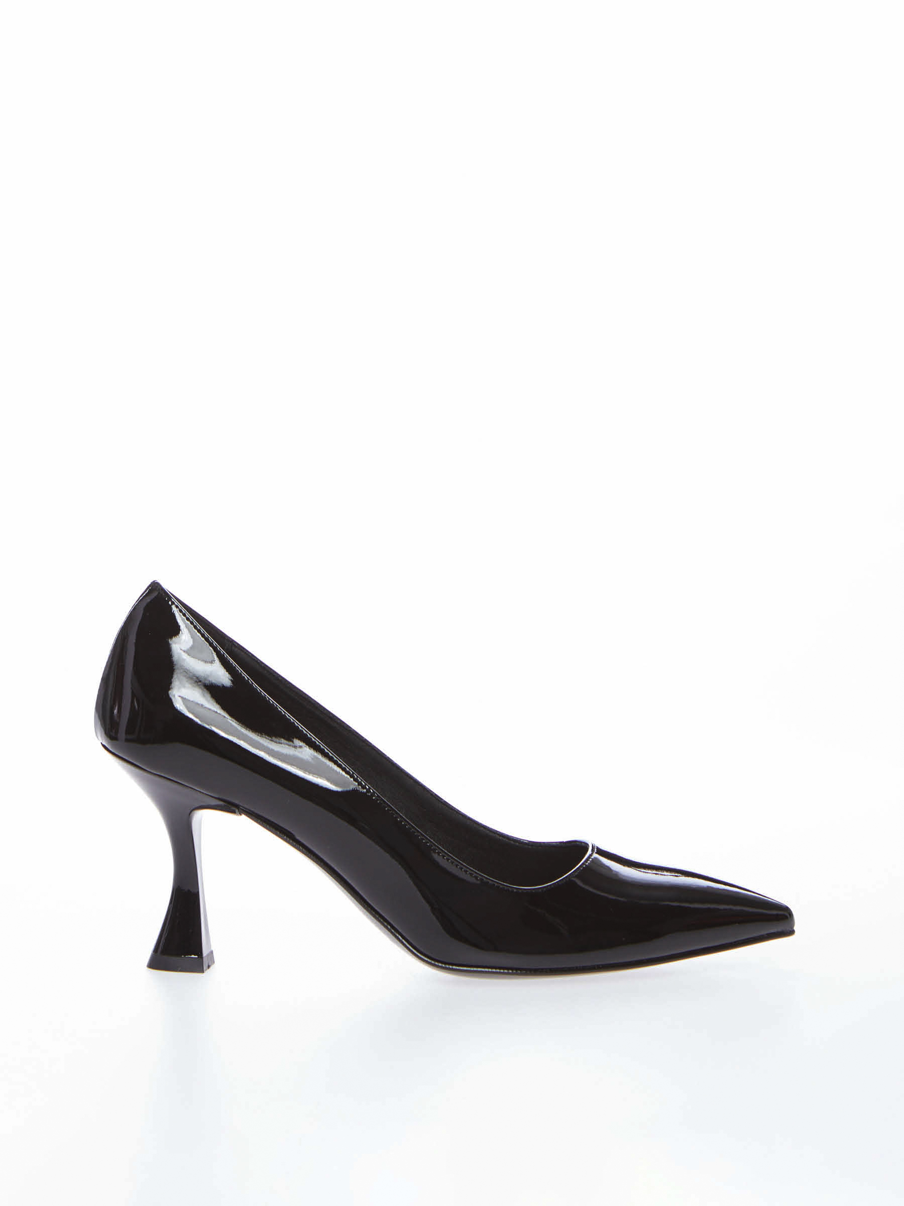 In stock 14.10.2024 Women's shiny pumps OVYE black